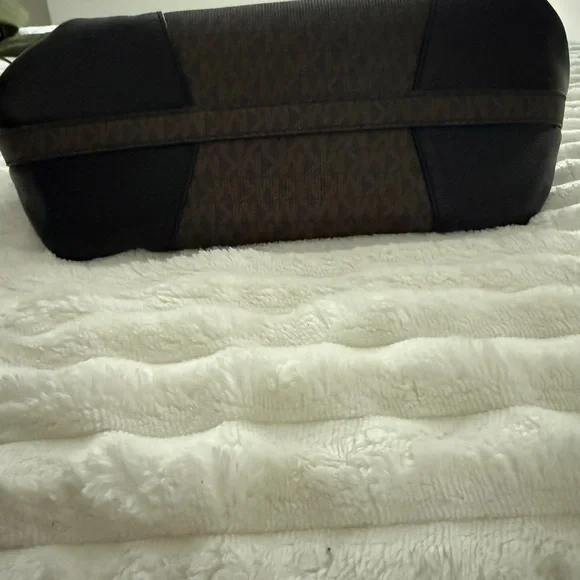 Michael Kors Black and Brown Shoulder Bag - Picture 4 of 8